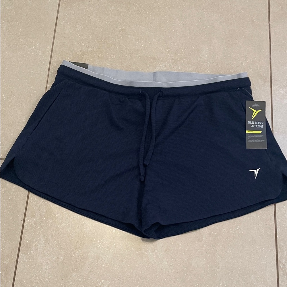 Old Navy Active Women’s Navy Blue Shorts size S New with tags